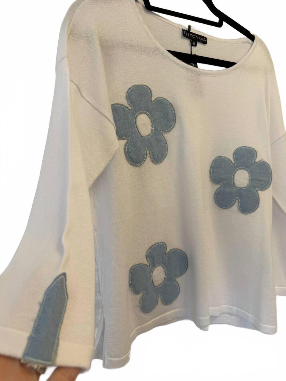 NEW FRENCH KYSS women's daisy pullover sweater in white - Picture 3 of 3